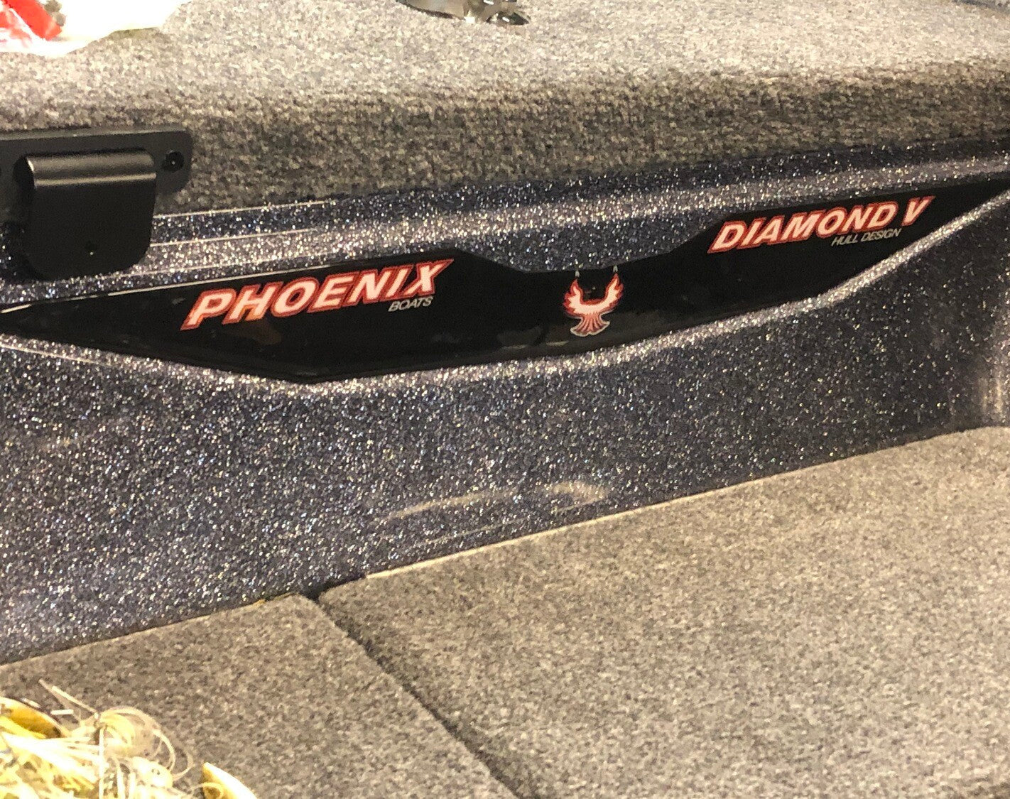 Phoenix Boats Diamond V Domed Center Decal