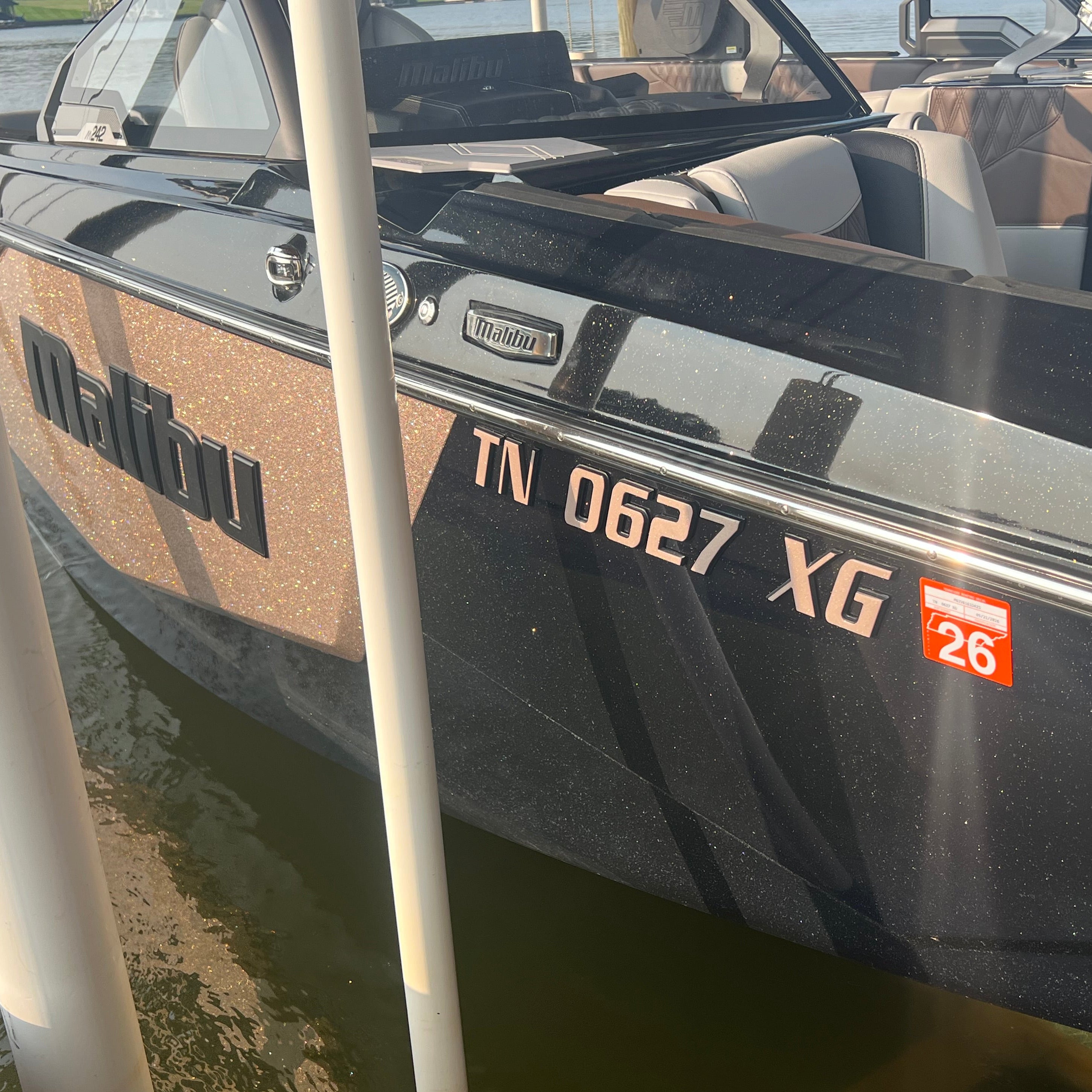 Malibu Boats 3D Emblem registration with 'Malibu Tuscan Gold Metallic' overlay by Domed Numbers